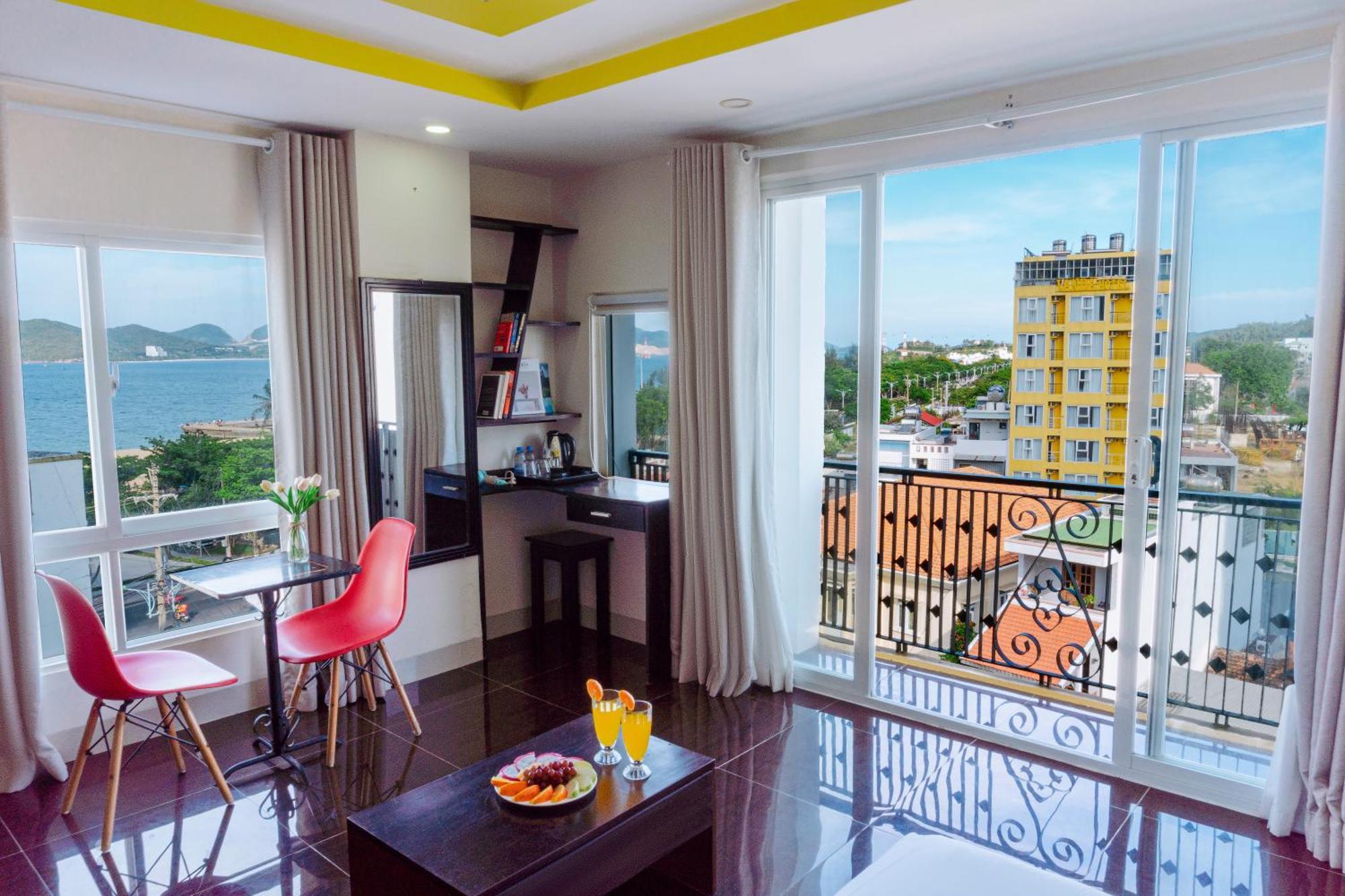Melyna Hotel Nha Trang Beach Exterior foto