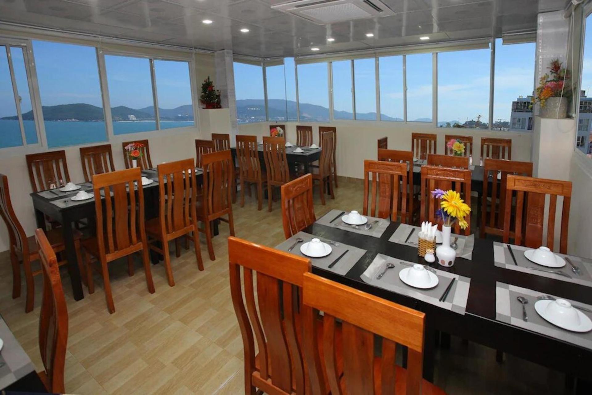 Melyna Hotel Nha Trang Beach Exterior foto