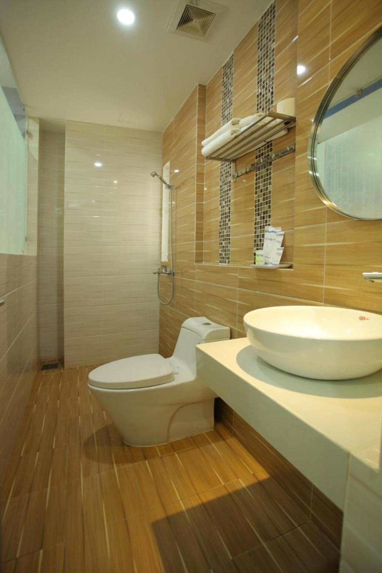 Melyna Hotel Nha Trang Beach Exterior foto