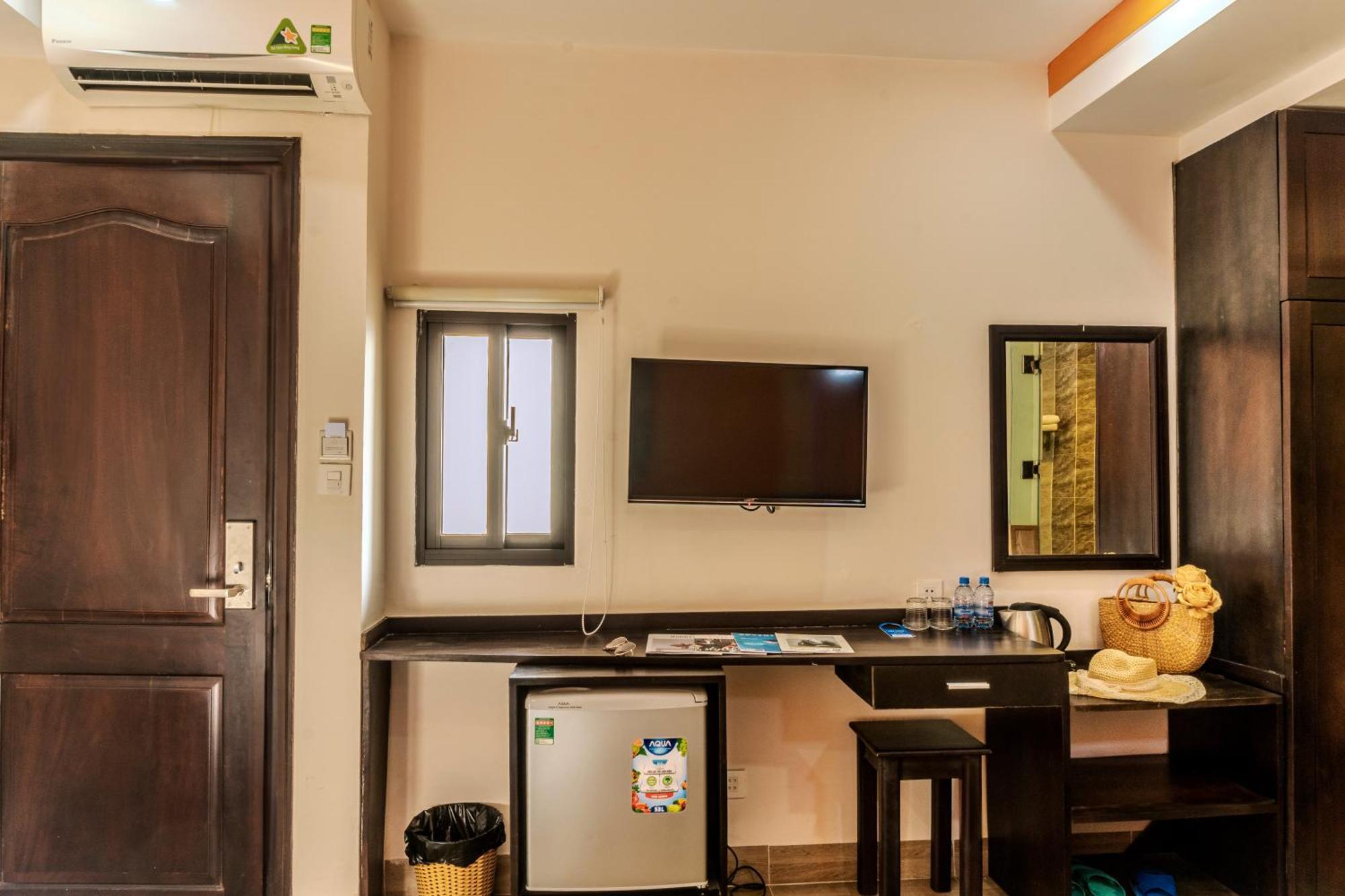 Melyna Hotel Nha Trang Beach Exterior foto