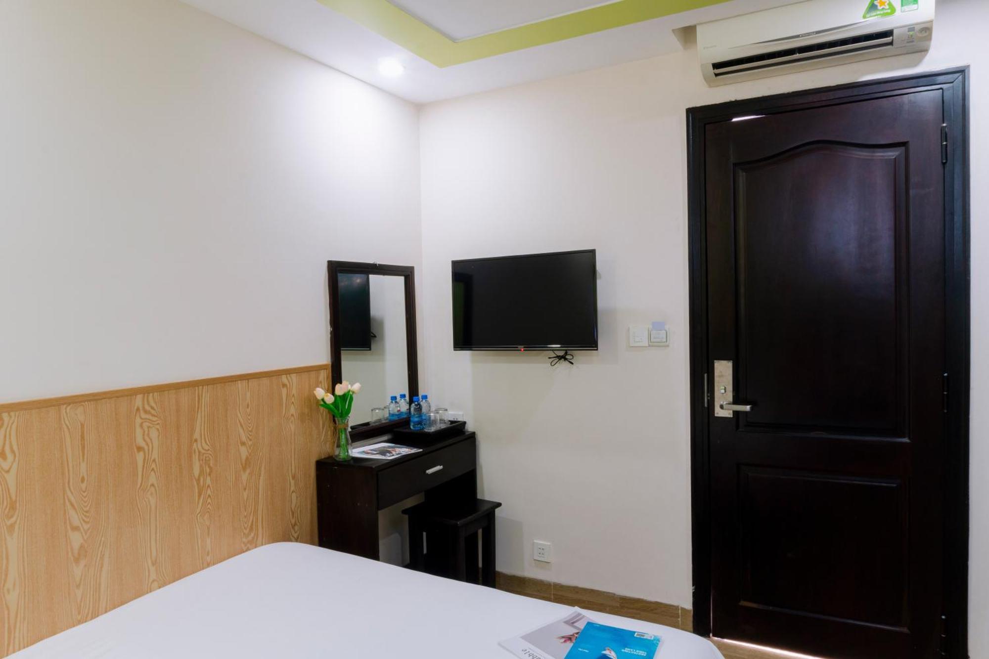 Melyna Hotel Nha Trang Beach Exterior foto